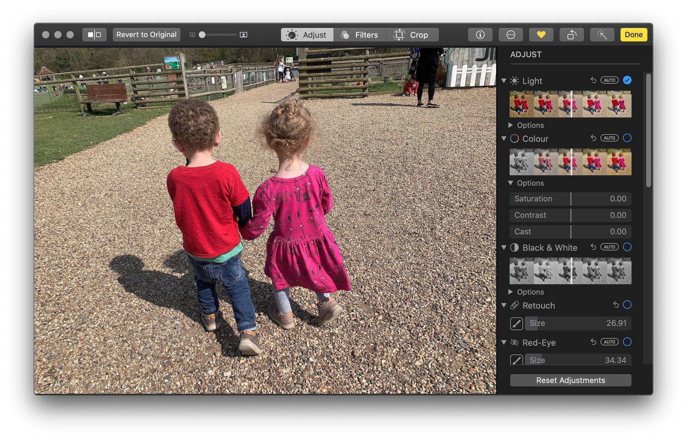 mac photo editor built in