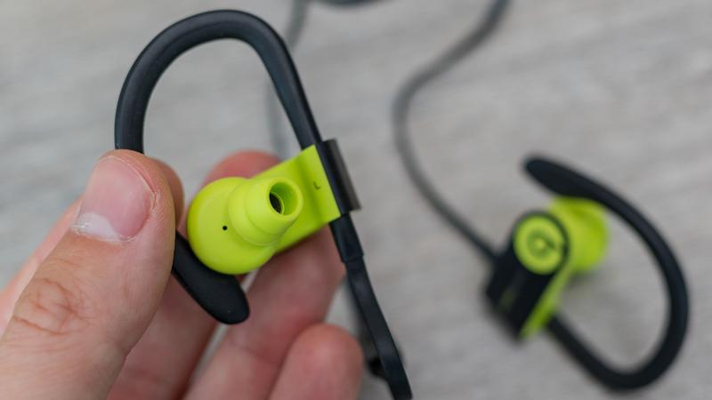 Powerbeats 3 ear hook best sale fell off