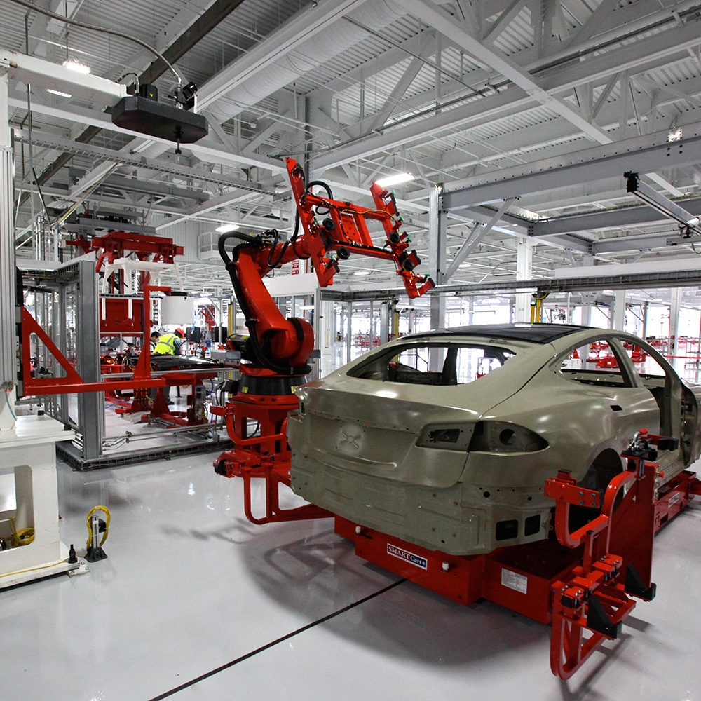 Apple could easily buy Tesla and take over the car industry