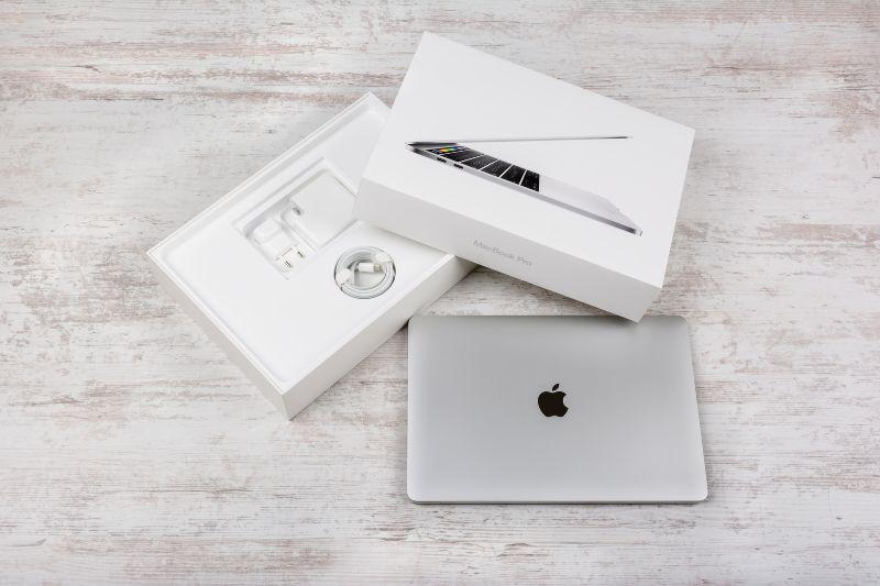 Rumor 3. El nuevo MacBook Pro estará disponible en gris espacial y plata